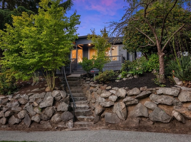 Photo - 4258 33rd Ave W