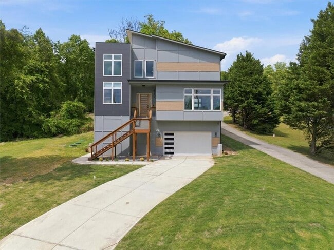 Photo - 4107 Danforth Rd SW