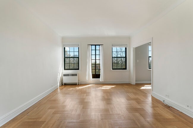 Photo - 14 N Chatsworth Ave