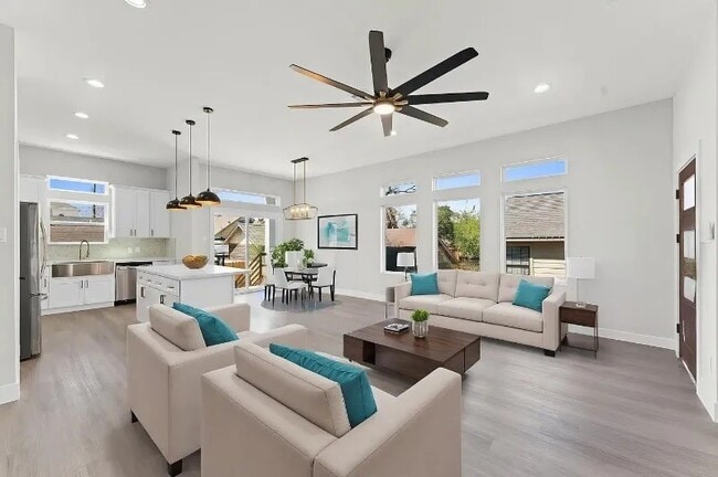 Photo - 4217 Rogers St