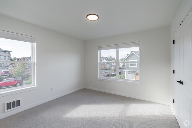 2BR, 2.5 BA - 1016SF - Primary Bedroom - Parkside