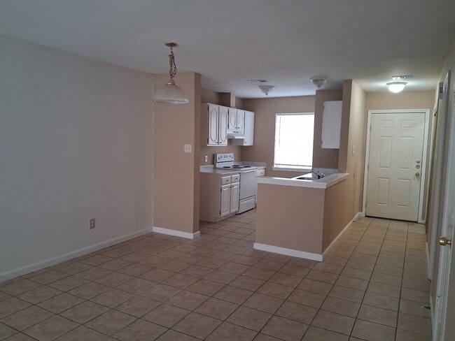 Photo - 2030 Plantation Dr
