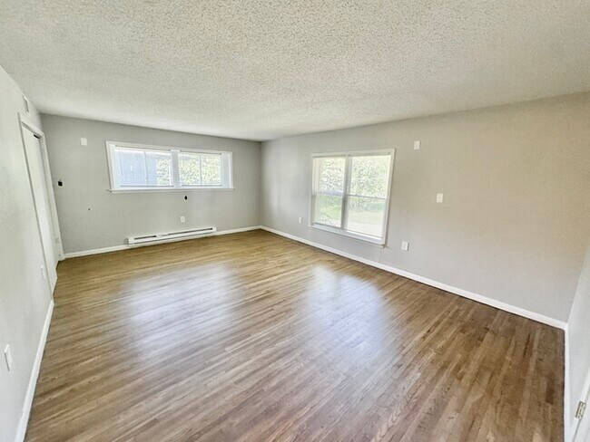 Photo - 2876 Cela Rd