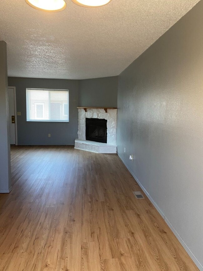 Photo - Stunning 2 Bed/2 Bath Townhome near Ft Carson!