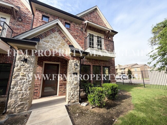 Photo - 322 Brothers Blvd