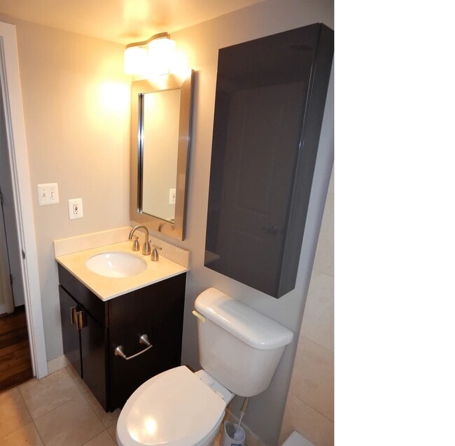 Photo - 420 16th St SE Unit 201