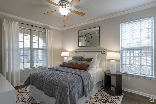 Interior Photo - Retreat at Magnolia