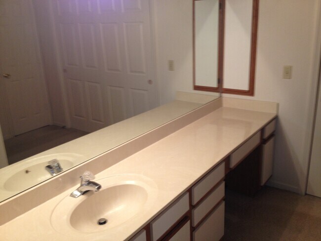 Photo - 2 bedroom 2 bath APARTMENT Branson MO  Affordable Living at the Foothills