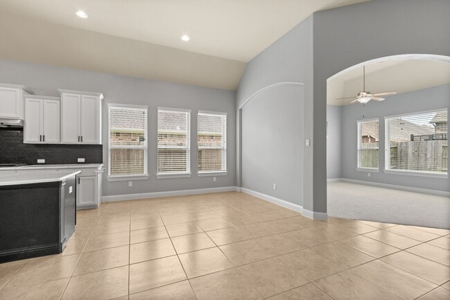Building Photo - 12426 Cumberland Dr