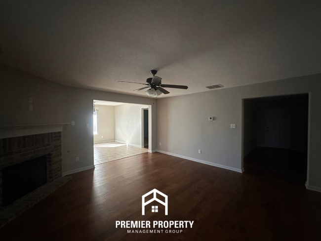 Photo - 1144 Blake Rd