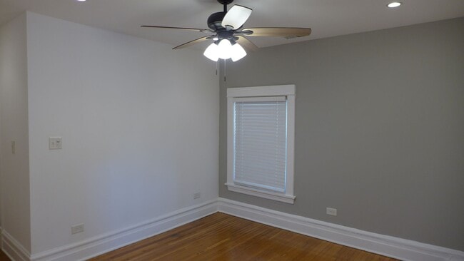 Photo - 136 Elgin Ave Unit 2N