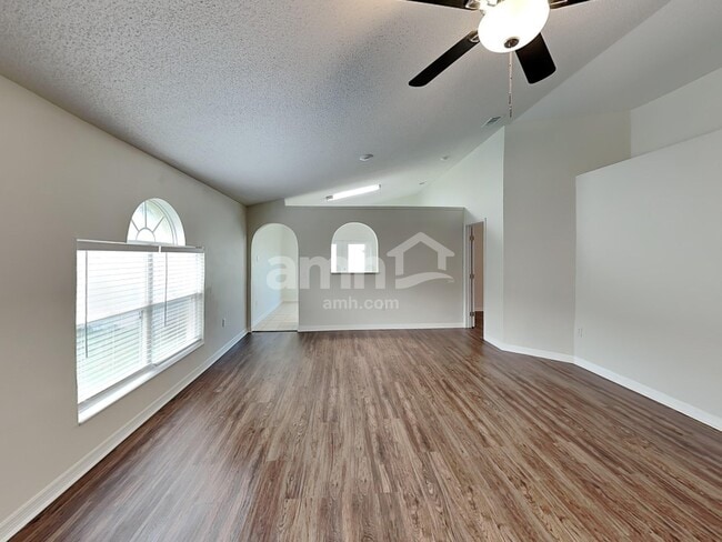7740 Harbor Lake Dr