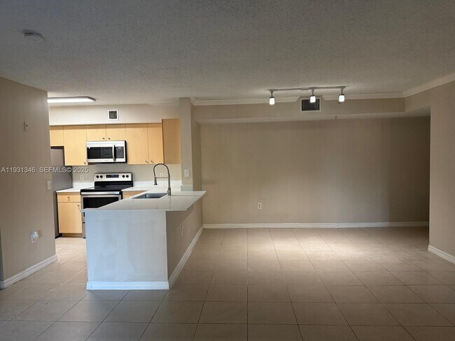 Photo - 2494 Centergate Dr Unit 201