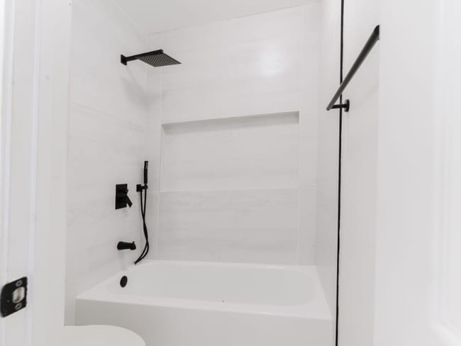 Photo - 1606 Willow Way