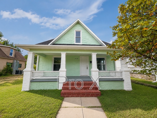 Photo - 2110 S Byers Ave