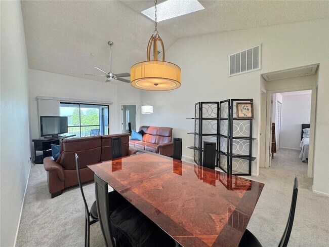 715 Magnolia Pl Unit 715