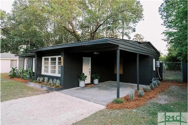 Building Photo - 2345 Ranchland Dr
