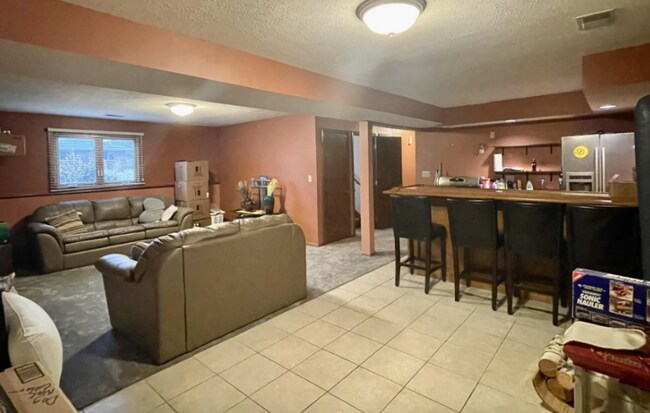 Photo - 5910 Thatcher Dr House