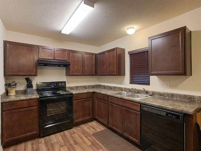 Photo - 391 Ariel Dr
