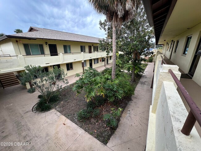 Photo - 400 Oakridge Blvd Unit 180