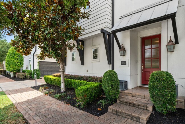 Photo - 816 Ennis St