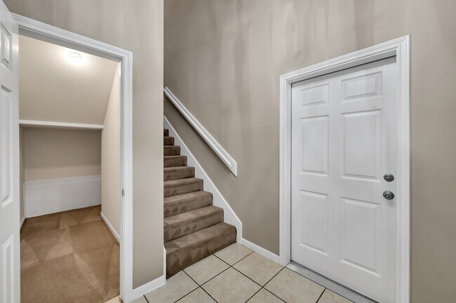 Photo - 179 Binnacle Ct Unit A