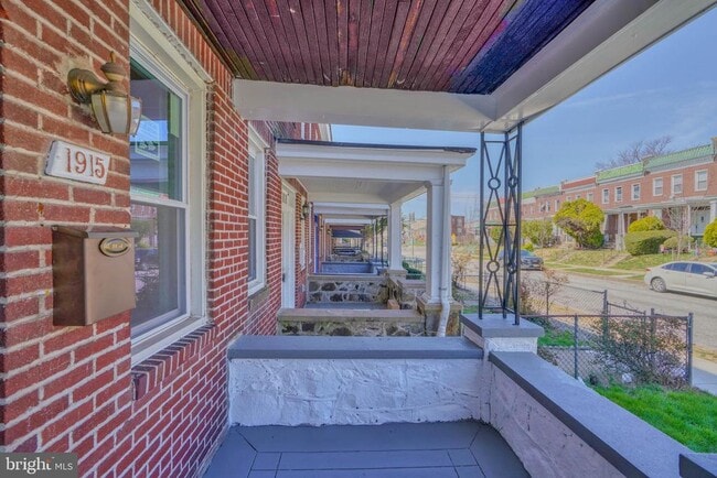 Photo - 1915 E 29th St