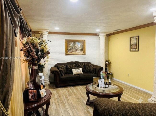 Photo - 7211 Biltmore Blvd Unit A & B
