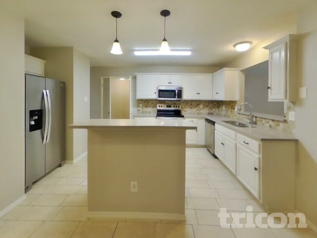 Photo - 513 Valley View Dr