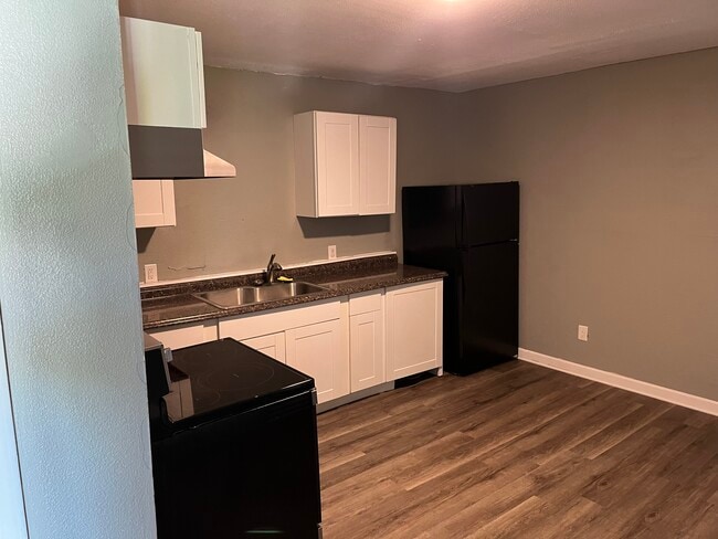 Building Photo - 507 Adams St Unit C Rental