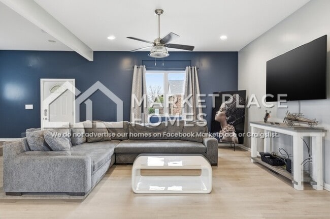 Photo - 1917 N College Ave