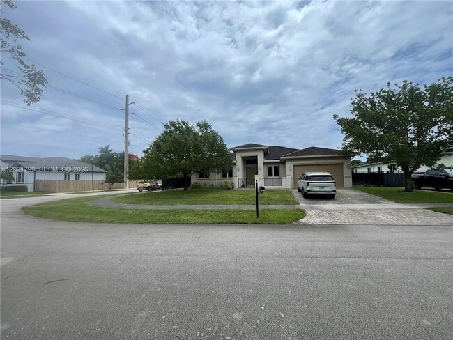 Photo - 19701 SW 84th Ct