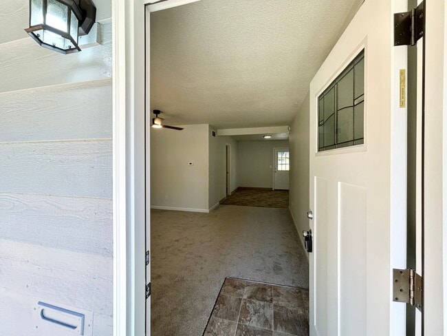 Photo - 210 SW 142nd Ave
