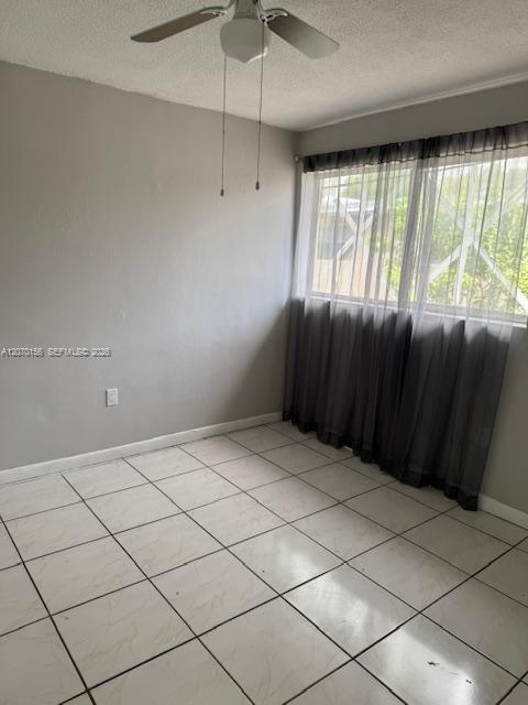 Photo - 927 NW 7th Ct