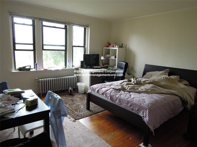 Photo - 349 Pleasant St