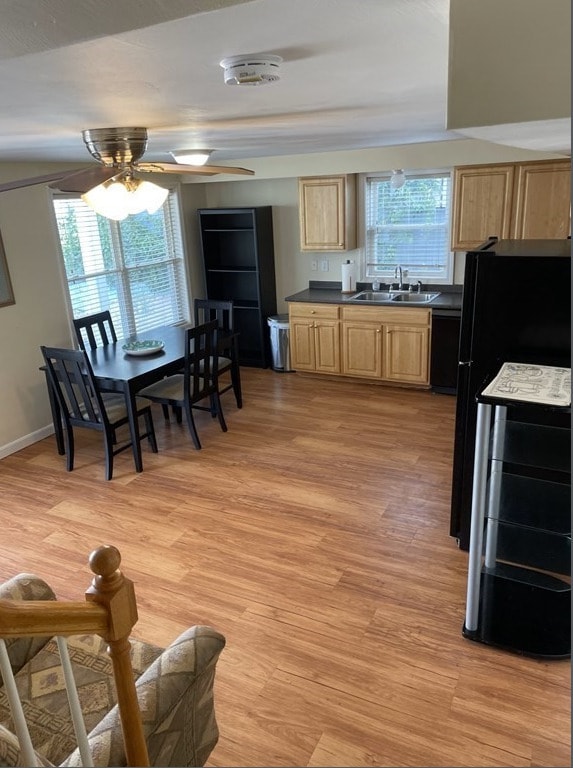 Photo - 288 N End Blvd