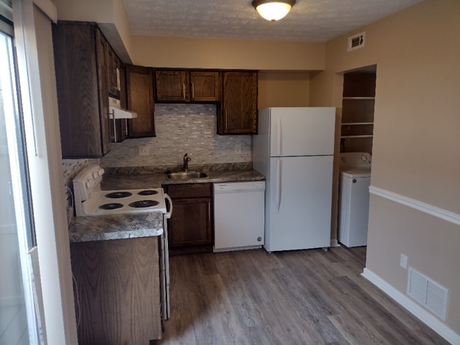 Photo - 1 Peppertree Ln Unit A Must See.