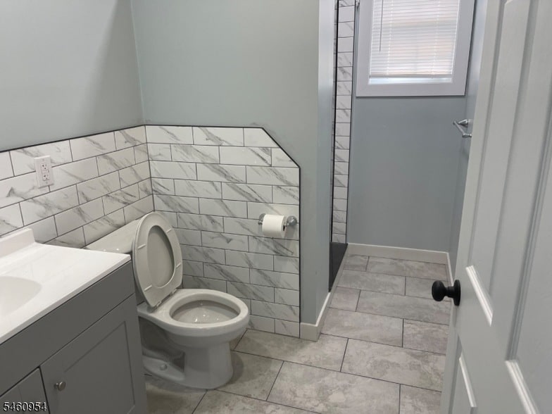 Photo - 335 6th Ave