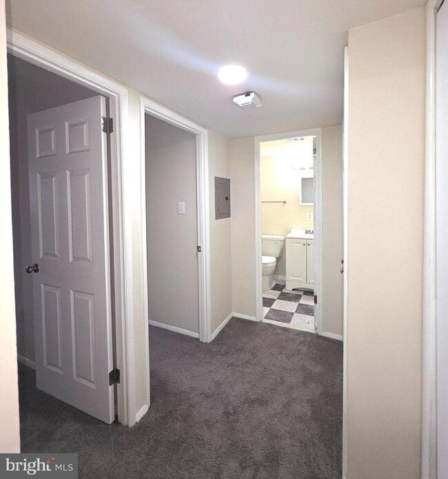 Photo - 7320 Donnell Pl Unit B