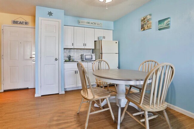 Photo - Hampton, NH2 Unidad 227