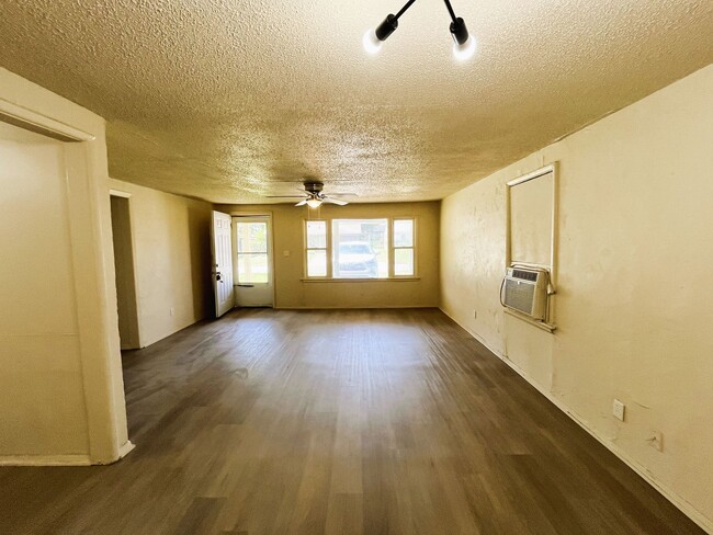 Photo - 1033 SW 63rd St Unit 825 Sw 56-1
