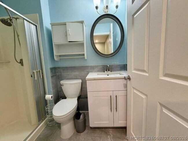 Photo - 311 Golden River Dr