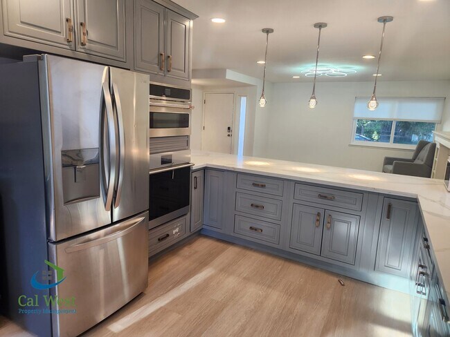 Photo - $4995 - Beautiful & Modern 4Br/3Ba Gilroy Home