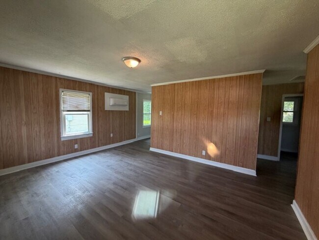 Photo - 609 Marcella Dr