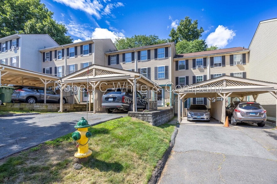 45 Rising Trail Dr