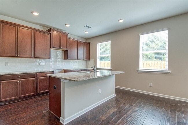 Photo - 1839 Pearson St