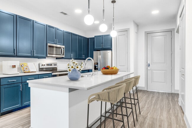 Photo - LENOX LAKE HIGHLANDS