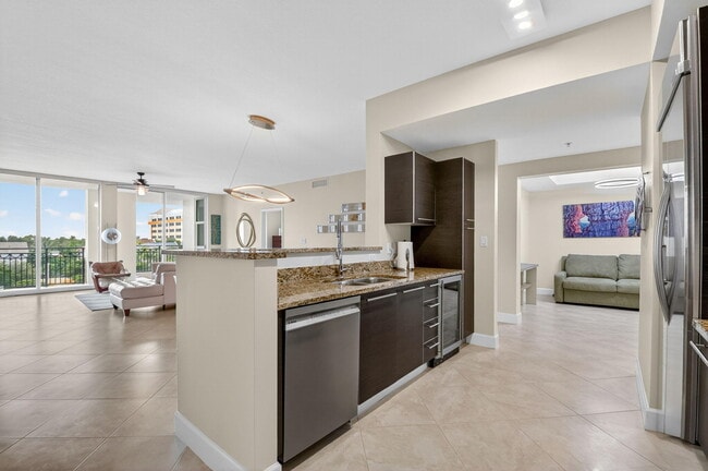 Photo - 550 Okeechobee Blvd Unit 423