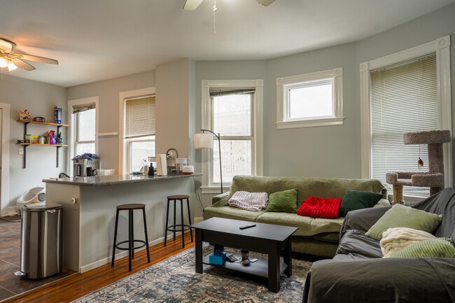 Photo - 108 Hillside St Unit #3