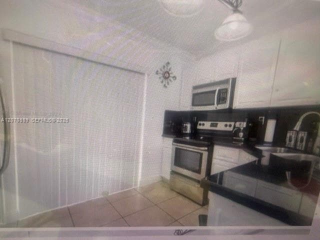 Photo - 2485 W 76th St Unidad 207